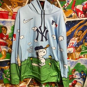New York Yankees Snoopy Pullover Hoodie
